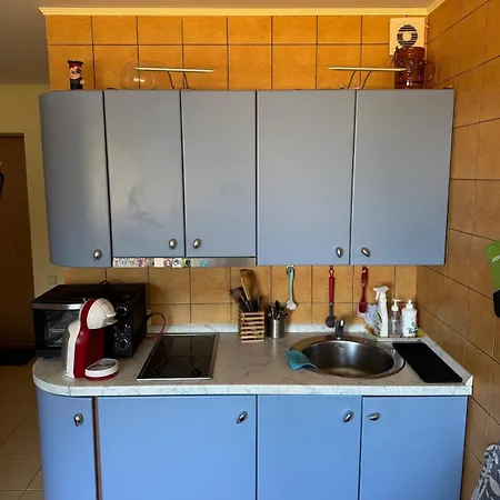 Compact & Cozy *